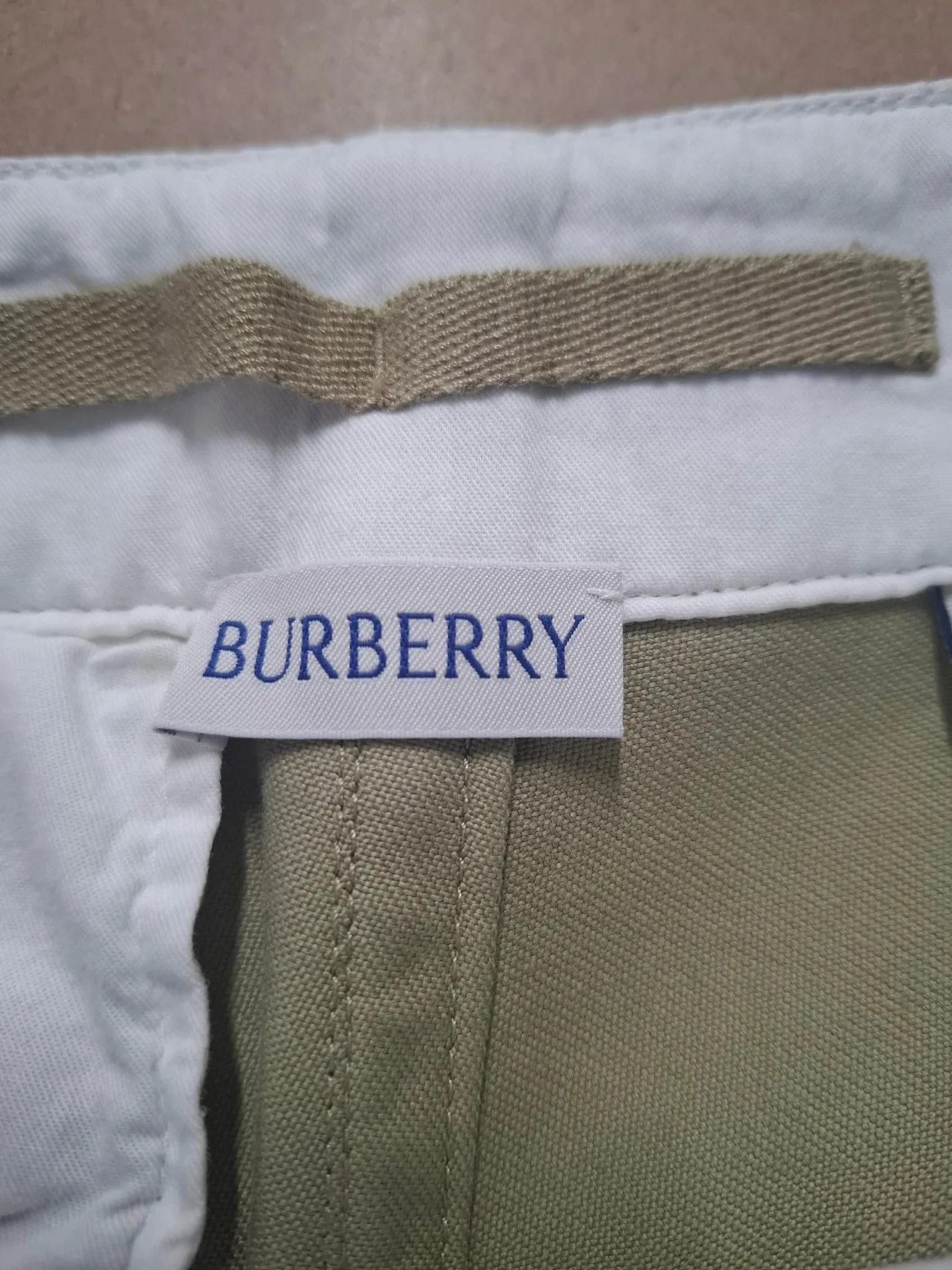 Pantalon Burberry en coton kaki
