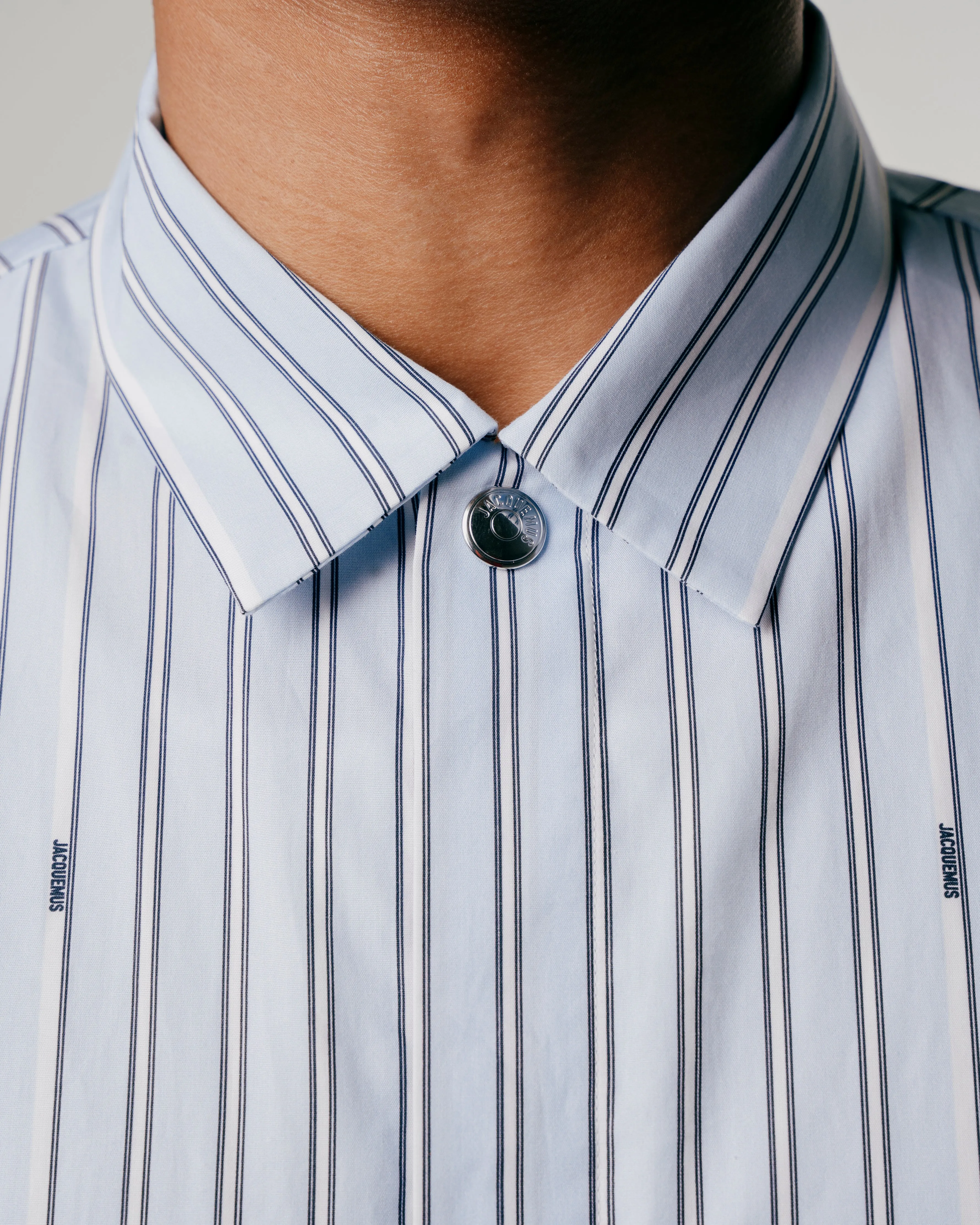 CHEMISE À MANCHES