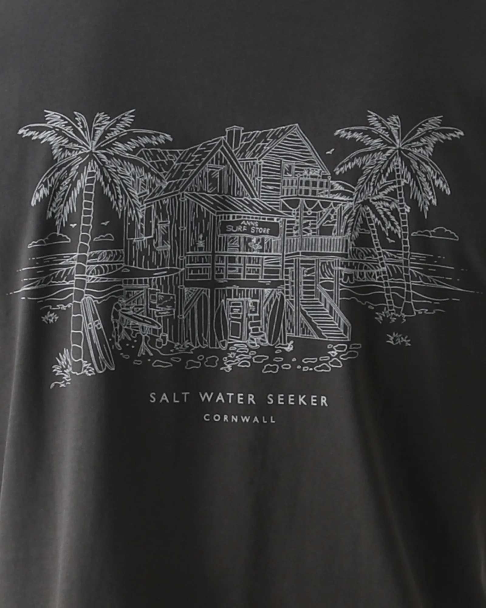 T-shirt Hideout en noir délavé
