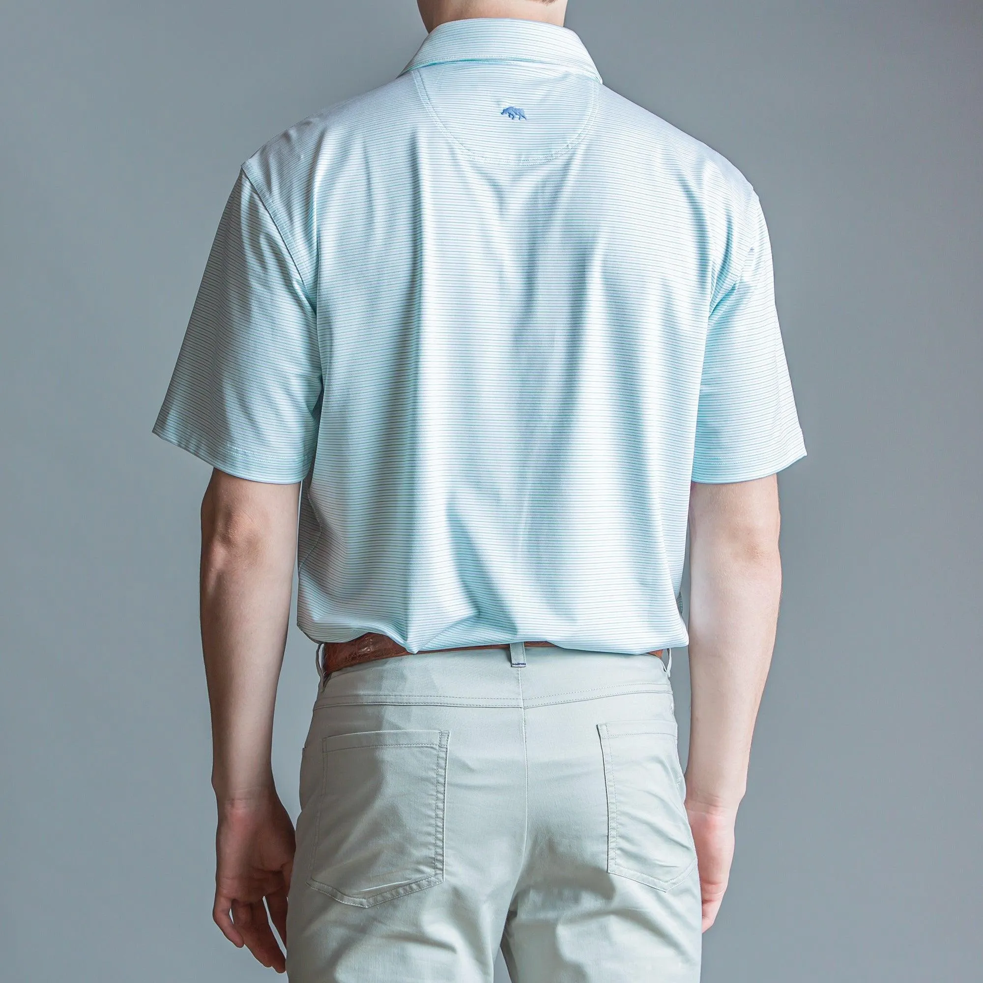 Polo de Performance Tour Stripe - Bleu/Vert